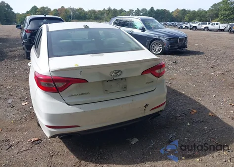 2016 Hyundai Sonata Sport z USA, uszkodzony, nr VIN 5NPE34AF4GH287539